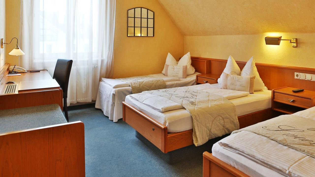 רוסלסהיים Hotel Bauschheimer Hof מראה חיצוני תמונה